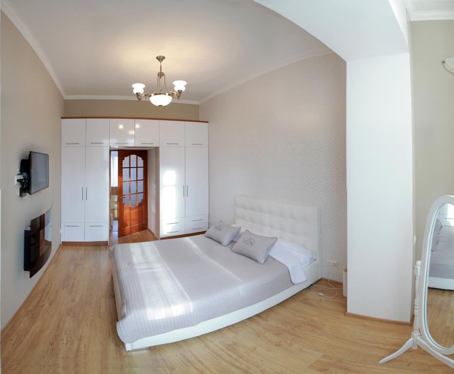 Lotos For You Apartments Mykolaiv Eksteriør billede