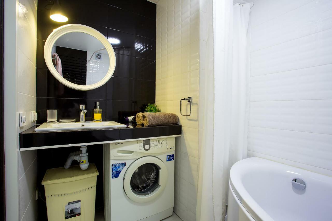 Lotos For You Apartments Mykolaiv Eksteriør billede