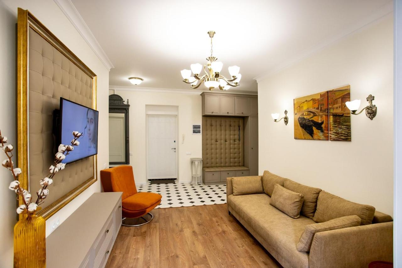 Lotos For You Apartments Mykolaiv Eksteriør billede